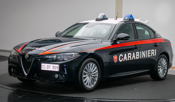 Alfa Romeo cung cấp Giulia bọc giáp chống đạn cho lực lượng cảnh sát Ý