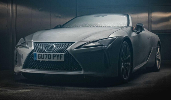 Lexus đặt LC 500 Convertible 2021 vào buồng lạnh -18 độ C trong 12 tiếng để kiểm tra chất lượng