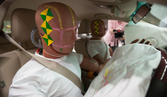 Túi khí ô tô bung ra ở tốc độ bao nhiêu? Đây là câu trả lời