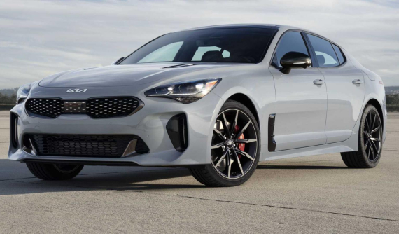 Xe thể thao Kia Stinger 2022 mới ra mắt đã có phiên bản đặc biệt, chỉ bán 250 chiếc/tháng
