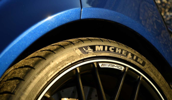 Đã bao giờ bạn tự hỏi: Lốp xe được tạo ra như thế nào, cấu thành từ những bộ phận nào chưa?