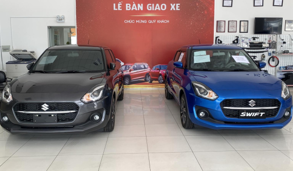Sài Gòn: Mới về đại lý, Suzuki Swift 2021 có thể "cháy hàng" hết năm, giảm ngay 15 triệu đồng cho khách xuống tiền