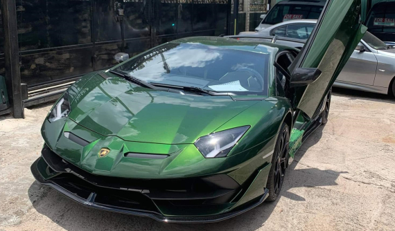 Lamborghini Aventador SVJ giới hạn màu siêu độc của đại gia lan đột biến sắp về đến Việt Nam