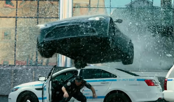 Aston Martin đã hy sinh 30 chiếc xe cho bộ phim "Infinite” mới của nam diễn viên Mark Wahlberg