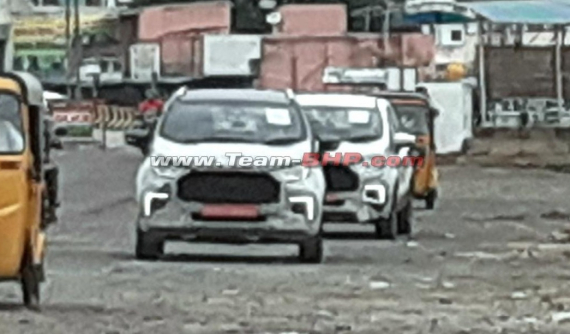 Ford EcoSport 2022 xuất hiện trên đường phố với thiết kế đầu xe mới