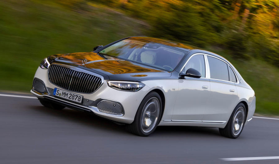 Sơn ngoại thất phối 2 màu của Mercedes-Maybach S-Class 2021 có giá bằng một chiếc VinFast Fadil