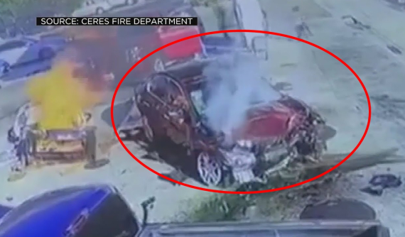 Video: Nữ tài xế say xỉn lao ô tô vào trụ bơm xăng, 2 con nhỏ bị thương