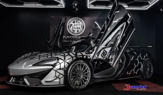 Siêu xe chính ngạch McLaren 620R đầu tiên ở Philippines, sở hữu ngoại thất tương tự xe bị nghiền nát