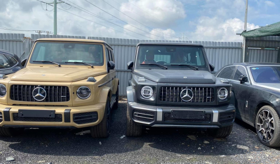 Dàn xe SUV hàng đỉnh với tổng trị giá gần 100 tỷ đồng xếp hàng chờ đại gia Việt rước