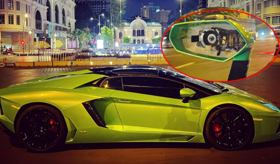 Kẻ gian vặt mặt gương siêu xe Lamborghini Aventador Roadster trong mùa dịch Covid-19 ở Sài Gòn