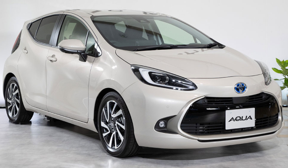 Toyota Prius c 2021 - ô tô cỡ B chỉ "ăn xăng" như xe máy