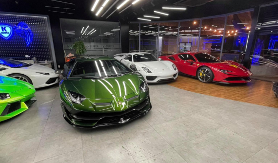 Lamborghini Aventador SVJ mới về Việt Nam xuất hiện trong garage có nhiều siêu phẩm "xuất chúng"