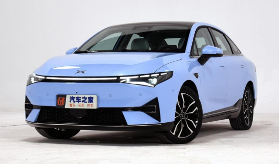 Sedan điện Xpeng P5 2021 ra mắt bản chính thức với giá khởi điểm 569 triệu đồng