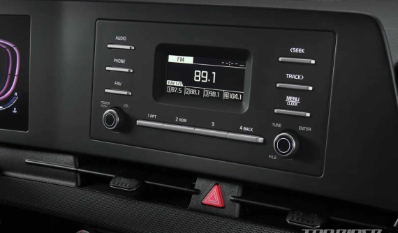 Kia Sportage 2022 bản tiêu chuẩn được trang bị nội thất lạc hậu như Seltos Deluxe từng bán ở Việt Nam