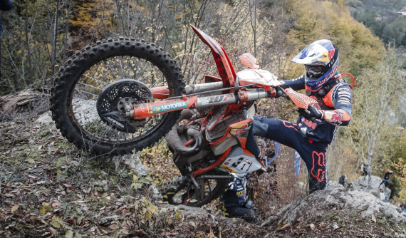 Giải đua xe cào cào địa hình Red Bull Romaniacs 2021 chính thức khởi tranh