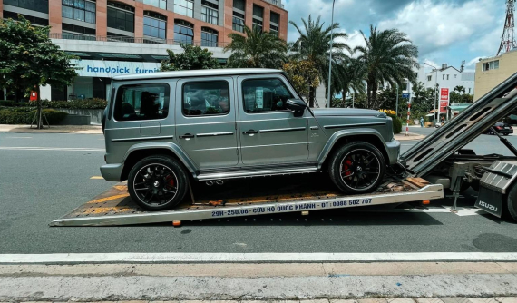 Khách hàng Việt mua xe Mercedes-AMG G63 trong mùa dịch Covid-19 với màu sơn trị giá hơn 90 triệu đồng