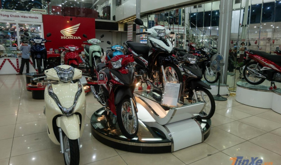 Sang tháng "cô hồn", hàng loạt xe ga, xe số Honda tại đại lý giảm giá mạnh so với trước đó