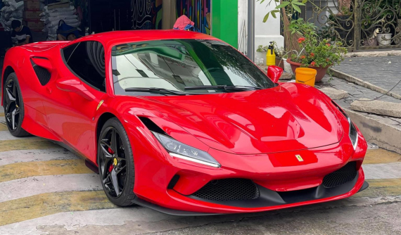 Lột áo xanh neon cá tính, siêu xe Ferrari F8 Tributo thứ 3 về nước để lại chi tiết tạo điểm nhấn ở ngoại hình