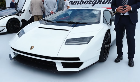 Soi cận cảnh siêu xe Lamborghini Countach bản giới hạn mới ra mắt
