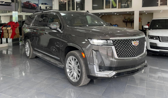"Khủng long" Cadillac Escalade 2021 bản máy dầu tiếp tục về nước tìm khách, giá từ 9,5 tỷ đồng