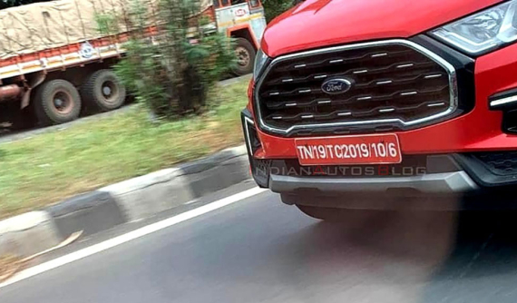 Bắt gặp Ford EcoSport 2022 trên đường phố với thiết kế đầu xe mới