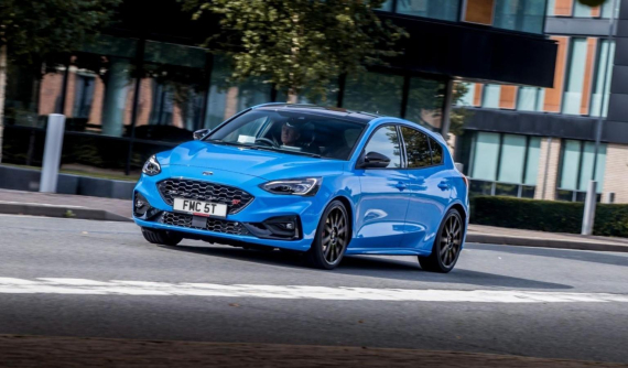 Xe 5 cửa hiệu năng cao Ford Focus ST Edition mạnh mẽ hơn nhờ loạt nâng cấp đáng giá