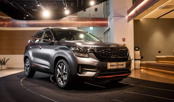 Cận cảnh Kia Seltos X Line 2021 tại đại lý trước ngày xe ra mắt chính thức