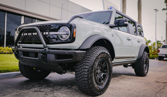 Ford Bronco First Edition được đại lý tư nhân chào bán với giá lên đến 3,3 tỷ đồng tại Việt Nam
