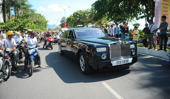 Nhớ về Car Passion cách đây 1 thập kỷ, Minh "Nhựa" chia sẻ câu chuyện bí mật về Rolls-Royce Phantom
