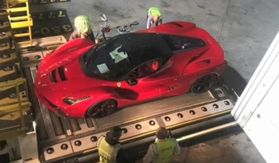Doanh nhân kín tiếng từng đưa Porsche 918 Spyder về nước hé lộ sắp đón siêu phẩm Ferrari LaFerrari