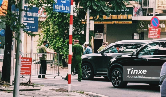 Hà Nội lập 39 chốt kiểm soát, quyết tâm dập dịch Covid-19