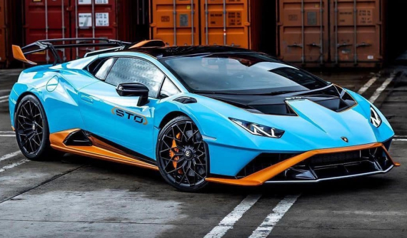 Nữ đại gia lan đột biến tiết lộ thời gian siêu xe Lamborghini Huracan STO về đến Việt Nam