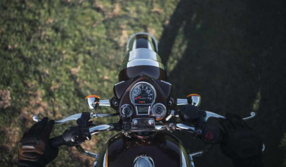 Xế cổ Royal Enfield Classic 350 2022 ra mắt với nhiều thay đổi để cạnh tranh cùng Honda CB350