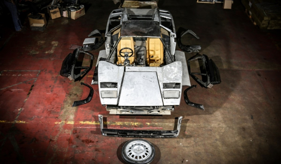 Siêu xe Lamborghini Countach bị tháo tung từ 13 năm trước vẫn có giá dự kiến gần 6 tỷ đồng