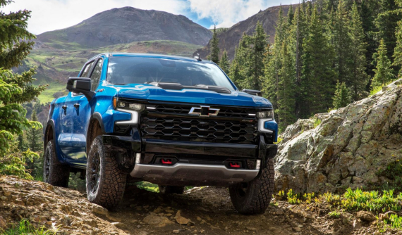 Chevrolet Silverado ZR2 2022 trình làng, đối đầu Ford F-150 Raptor