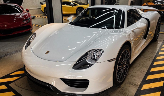 Video: Chuẩn bị đón Ferrari LaFerrari, đại gia Gò Vấp triệu tập cặp Porsche 918 Spyder và Ferrari SF90 Stradale về lại garage
