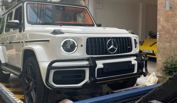 Thanh lý Porsche 718 Cayman, cô gái ở Bến Tre tậu Mercedes-AMG G63 độ nội thất phong cách Hermes