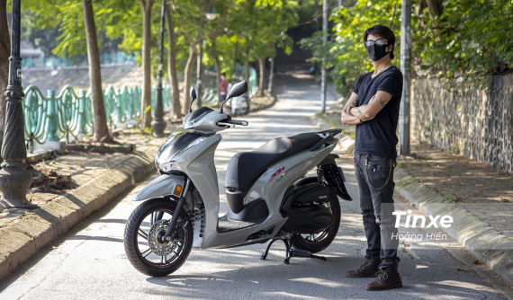 Chạm tay vào "kẻ hủy diệt thị trường" Honda SH350i: Hoàn thiện tốt, dáng đẹp, máy mạnh nhưng tốn kém