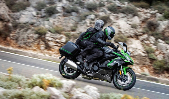 Kawasaki Z1000SX 2023: Giá xe Z1000SX cập nhật mới nhất hiện nay 2023