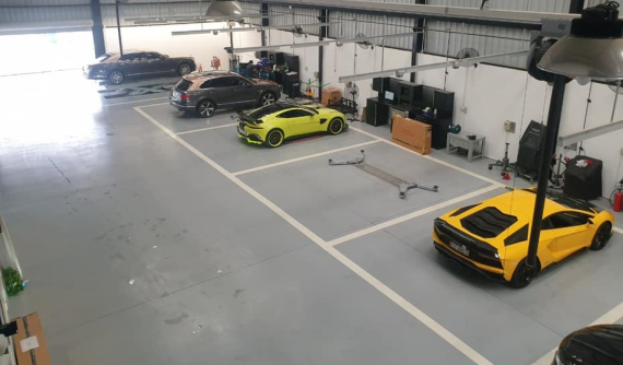 Người chơi "hệ" chính hãng như Hoàng Kim Khánh, 1 lần mang dàn xe trị giá hàng trăm tỷ đồng đi bảo dưỡng