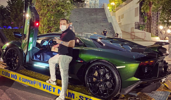 CEO chuỗi nhà thuốc lớn nhất Việt Nam tậu siêu xe giới hạn Lamborghini Aventador SVJ màu độc