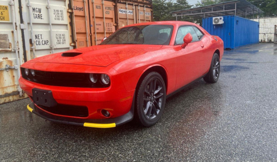 Dodge Challenger GT hàng hiếm tại Việt Nam được chào bán hơn 3 tỷ đồng