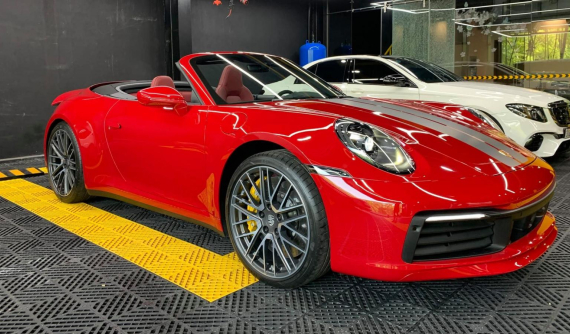 Cận cảnh Porsche 911 Carrera S Cabriolet 2021 của đại gia lan đột biến ở Bình Phước