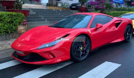 Ferrari F8 Tributo thứ 3 về nước chính thức có "hộ khẩu", ngay lập tức được mang đi "phượt" lên Đà Lạt