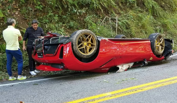 Ferrari 488 Pista gặp nạn trên con đường đèo ngoằn ngoèo, nguy hiểm bậc nhất ở Mỹ