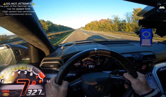 Theo dõi siêu SUV Lamborghini Urus độ 840 mã lực đạt tốc độ tối đa 327 km/h trên cao tốc