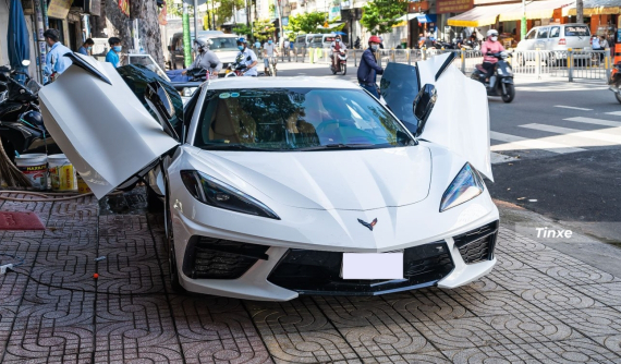 Chevrolet Corvette C8 duy nhất Việt Nam "biến mình" qua bản độ ít ai ngờ, cửa mở như siêu xe đắt tiền