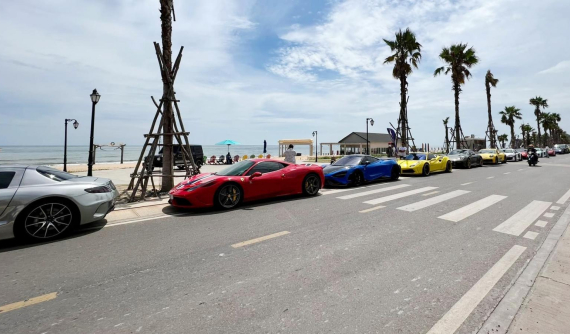 Nhóm chơi siêu xe tại Sài thành lại ngẫu hứng phượt đi Phan Thiết, ấn tượng là bộ 3 xe cực hiếm tại Việt Nam