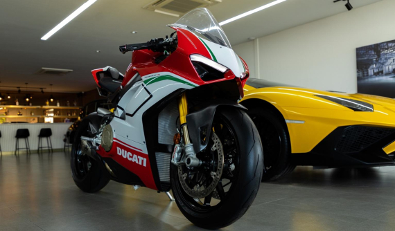 Chi tiết Ducati Panigale V4 Speciale của Hoàng Kim Khánh mới tậu, sẽ về nhà cùng Koenigsegg Regera