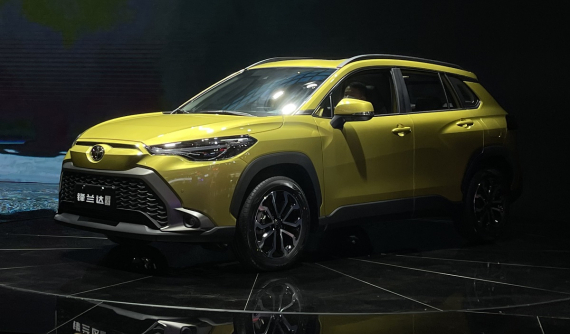 Toyota Frontlander 2022 chính thức trình làng, khác cả tên gọi lẫn thiết kế so với Corolla Cross ở Việt Nam